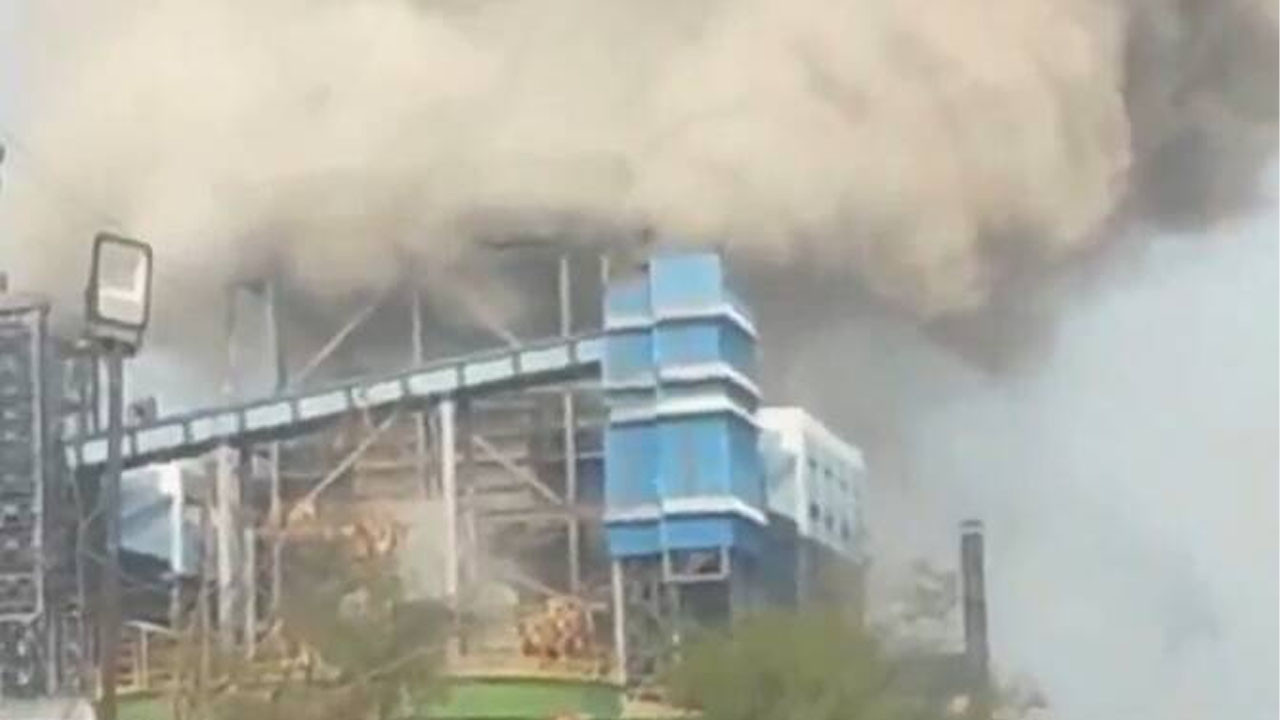 Hindistan’da elektrik santralinde patlama!