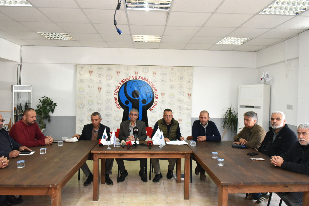 Kasaplar Birliği, etin kasaplara karkas olarak dağıtılmasını ve karkas et ithal edilmesine olanak sağlanmasını talep etti