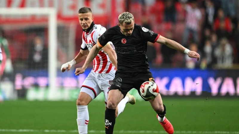 Galatasaray, Samsunspor’dan 4 yedi! Şampiyonluk haftaya kaldı