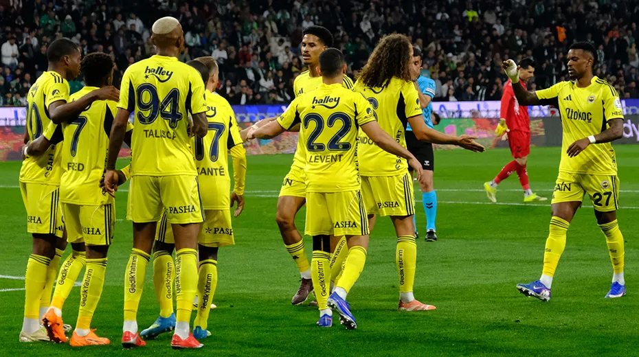 Fenerbahçe ligi 2. sırada bitirmeyi garantiledi