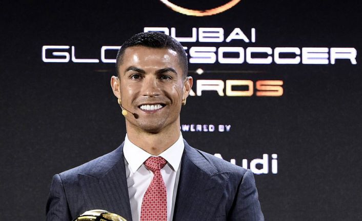 2020/12/yuzyilin_en_iyi_futbolcusu_ronaldo_h102504_c8390.jpg